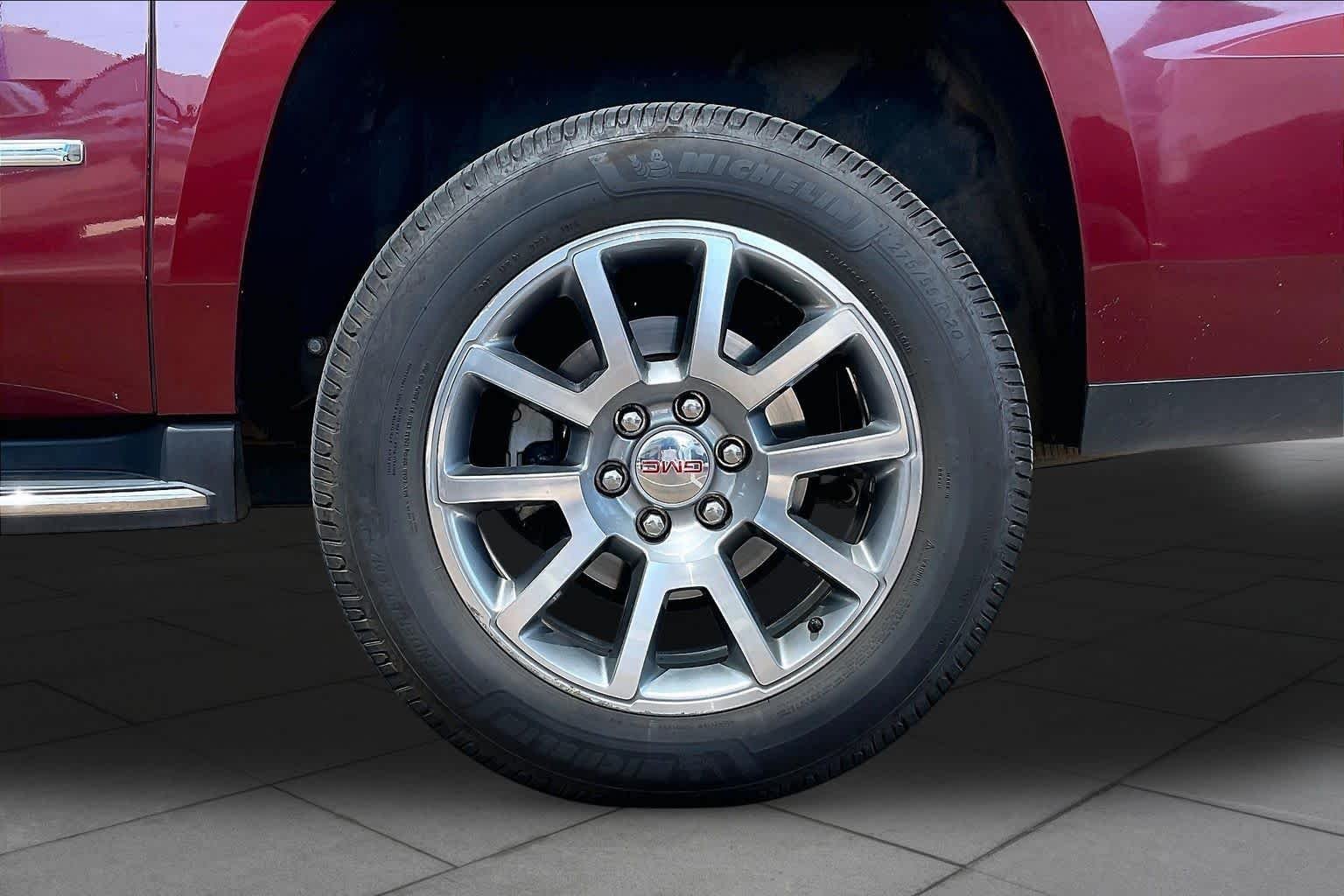 Used 2020 Crimson Red Tintcoat GMC Denali image 10