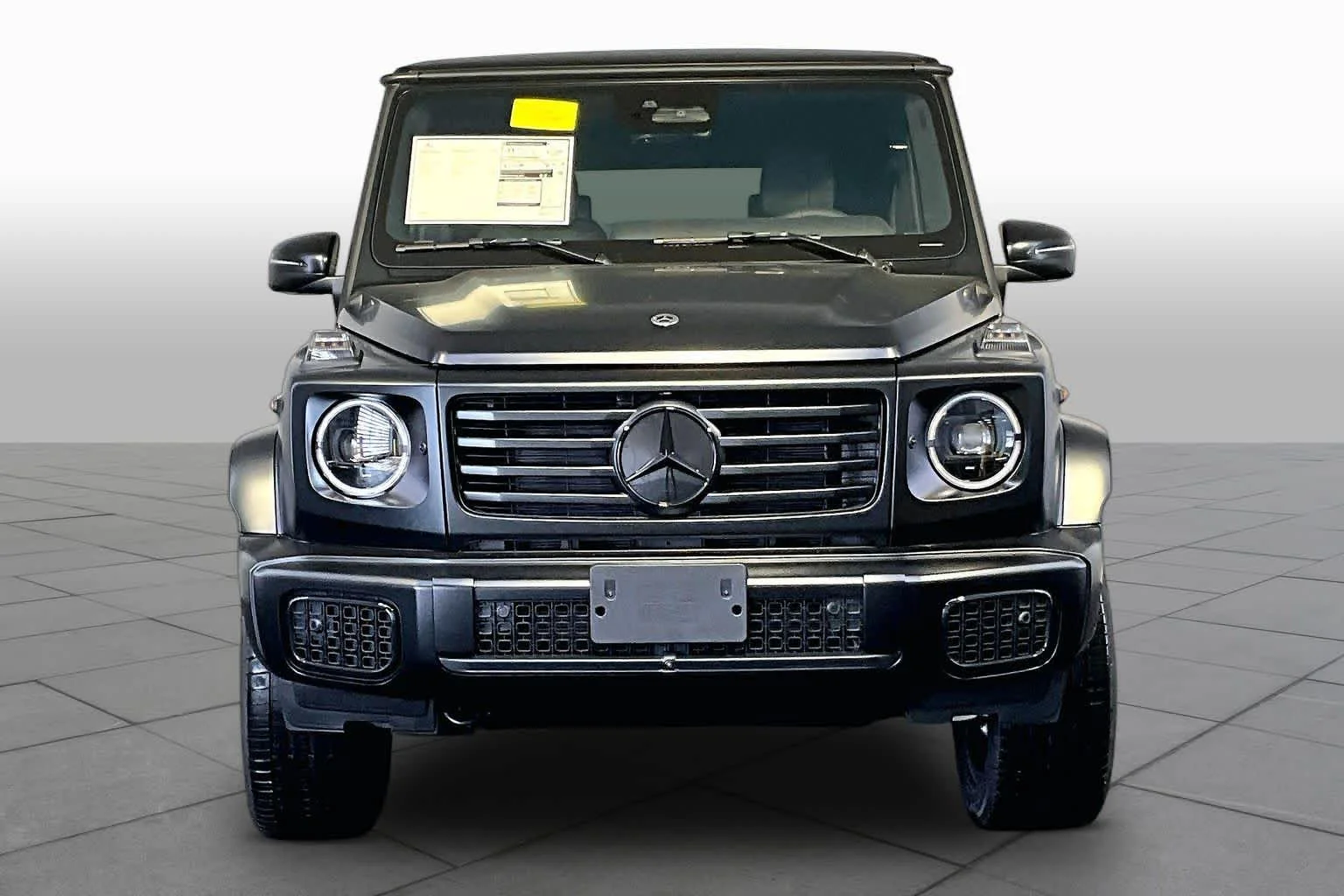 New 2027 MANUFAKTUR Night Black Magno Mercedes-Benz G 580e image 2
