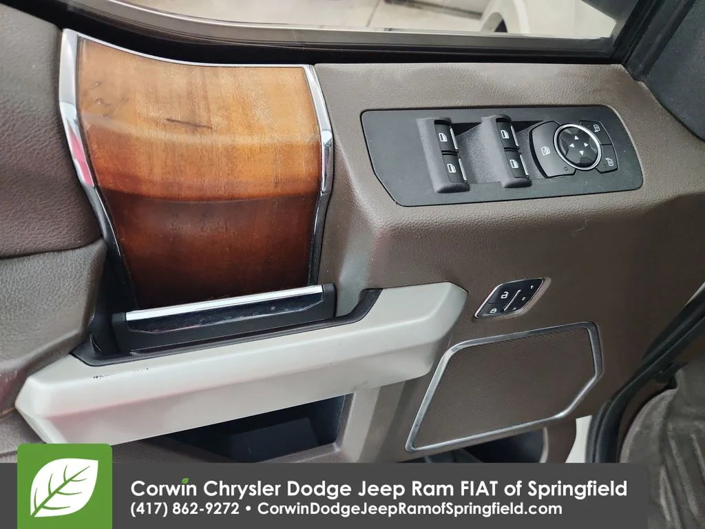 Used 2015 White Ford King Ranch image 20