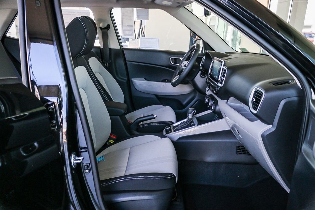 New 2026 Black Hyundai SEL image 17