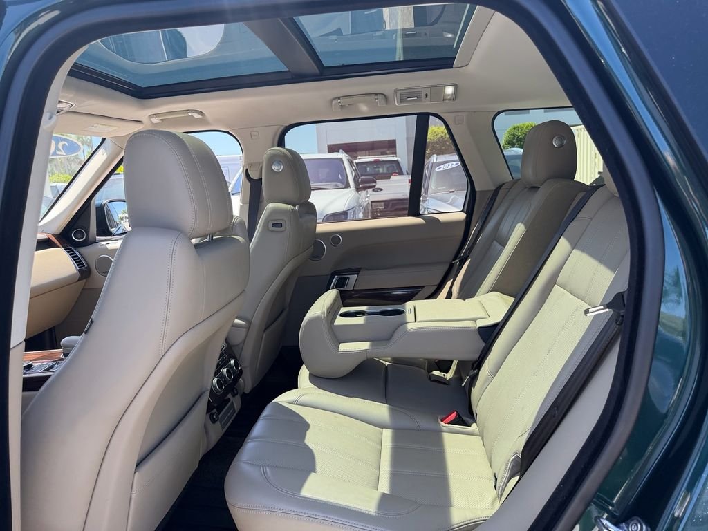 Used 2017 Green Land Rover 3.0L V6 Supercharged HSE image 12