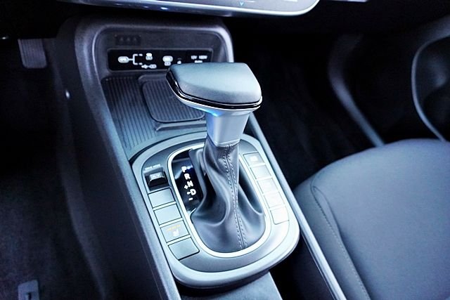 Used 2026 Gray Hyundai SEL Sport image 29