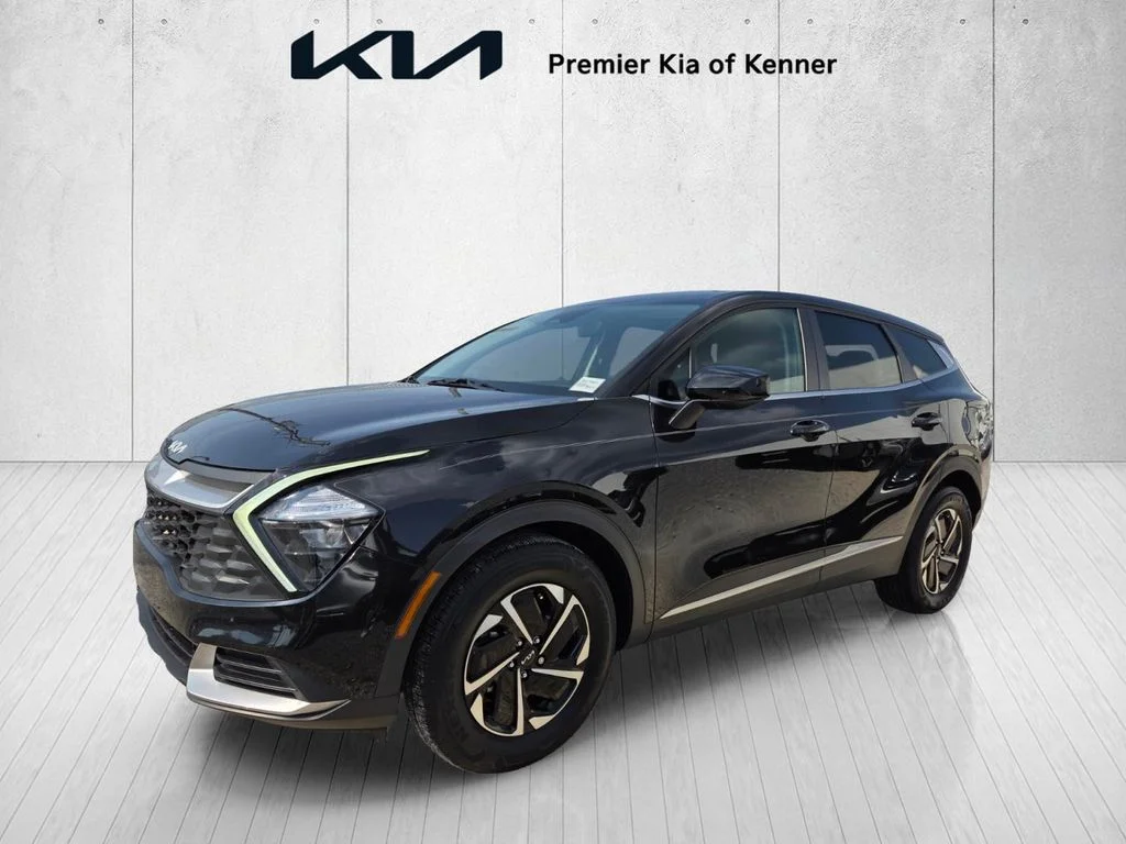Used 2023 Black Kia LX image 9