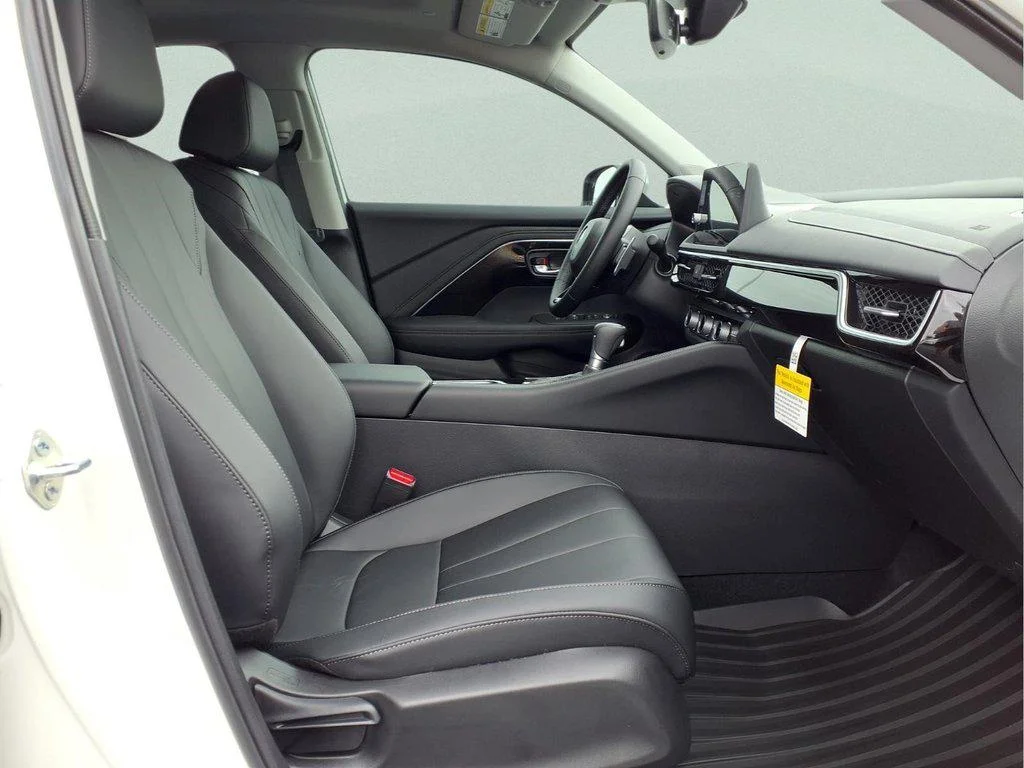 New 2026 Platinum White Pearl Acura FWD image 13