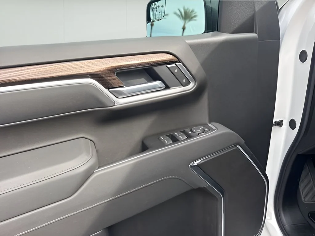2026 Chevrolet Silverado 1500 LT - Photo 10