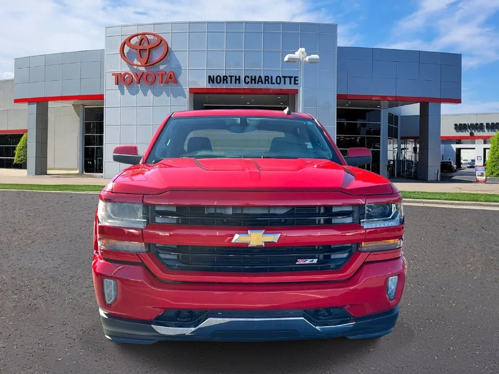 Used 2016 Red Chevrolet LT image 2