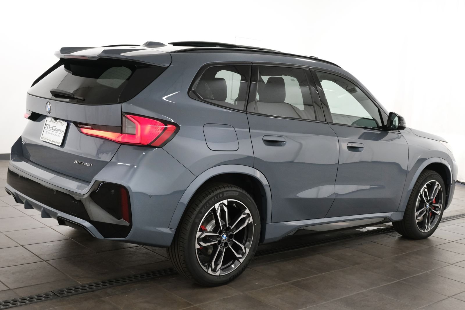 New 2027 C3n BMW xDrive28i image 6