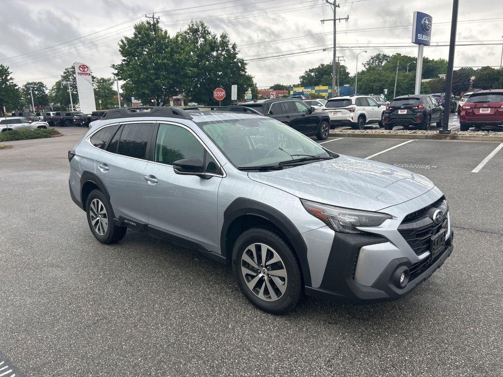 2023 Subaru Outback Premium's photo