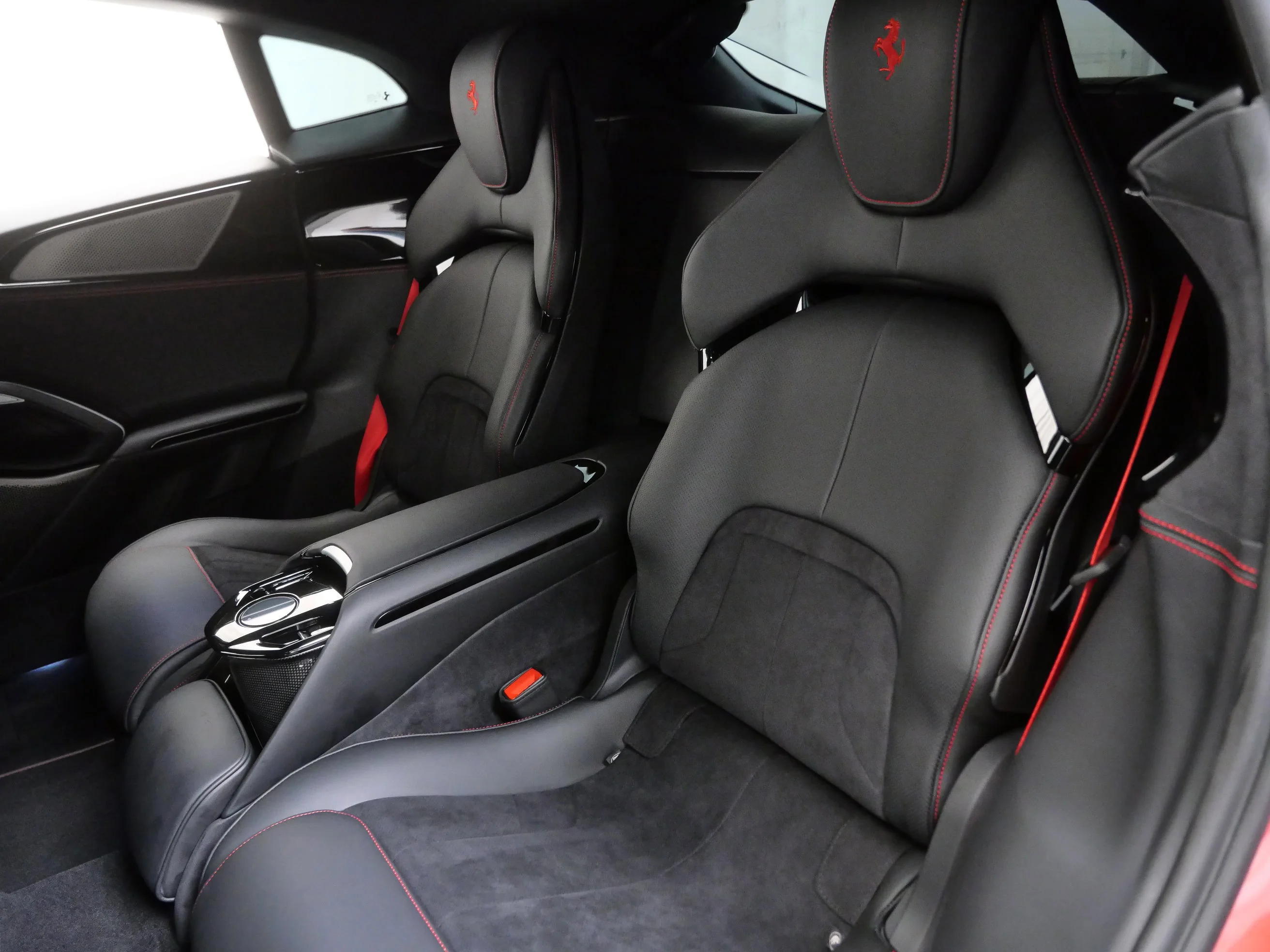 Used 2024 Rosso Portofino Ferrari  image 19