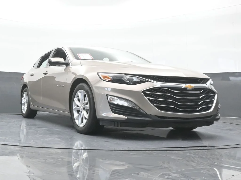 Used 2024 Mineral Gray Metallic Chevrolet LT image 62