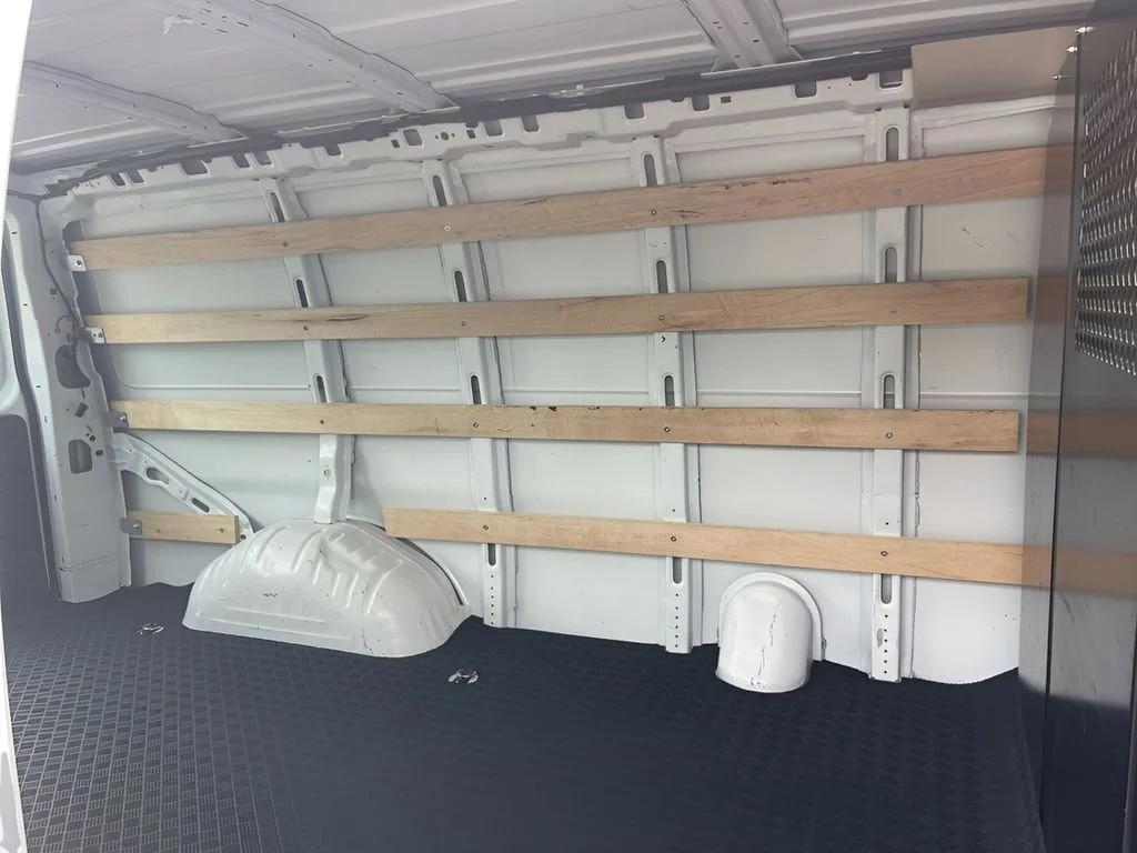 Used 2023 Summit White GMC Work Van image 17