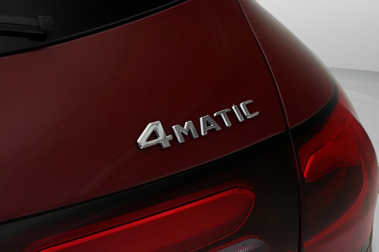 Used 2025 Red Mercedes-Benz 350e 4MATIC® image 20