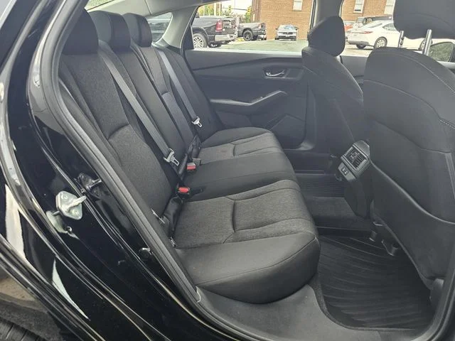 Used 2025 Black Honda SE image 10