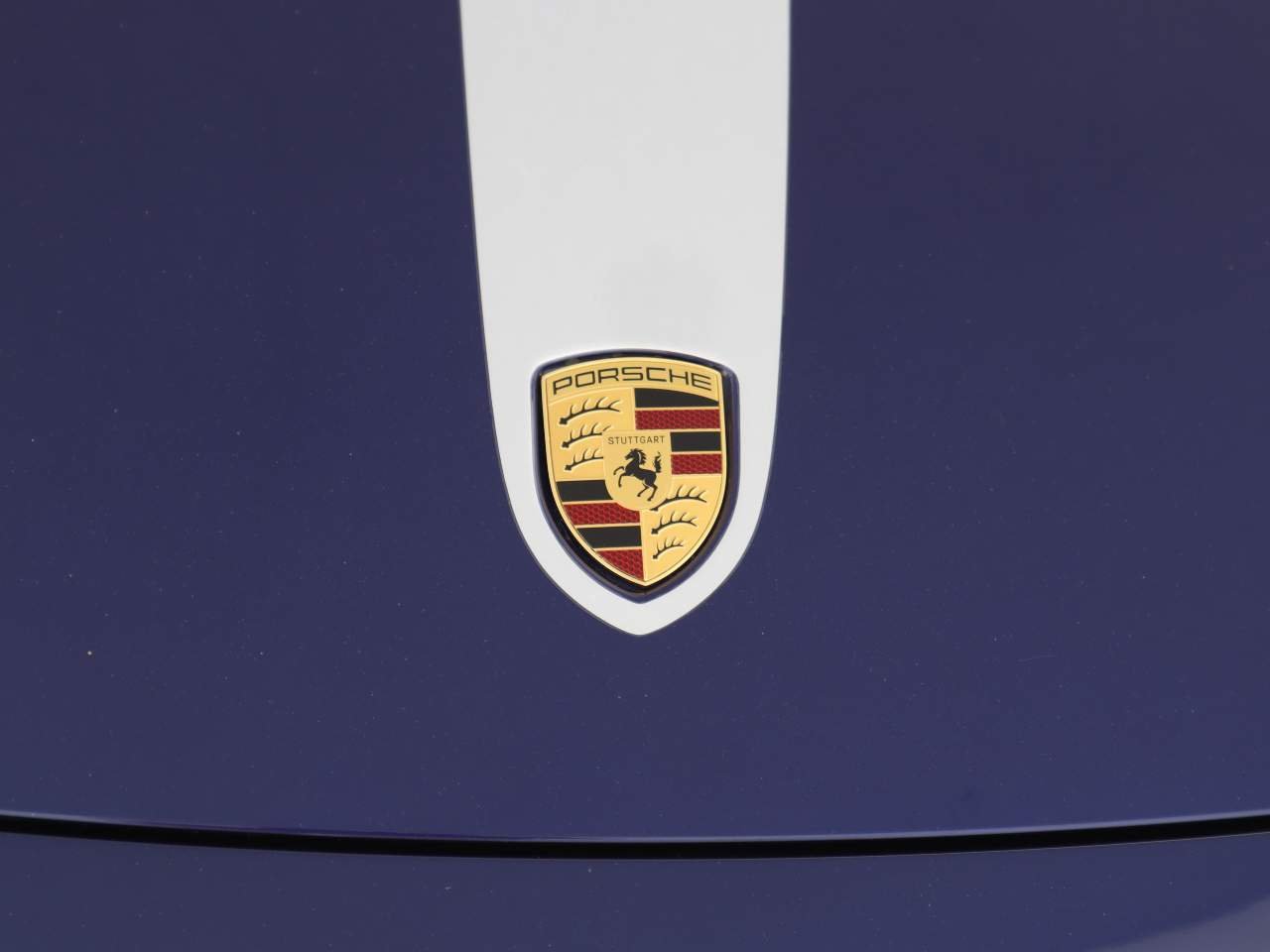 Certified Used 2025 Gentian Blue Metallic Porsche Carrera image 25