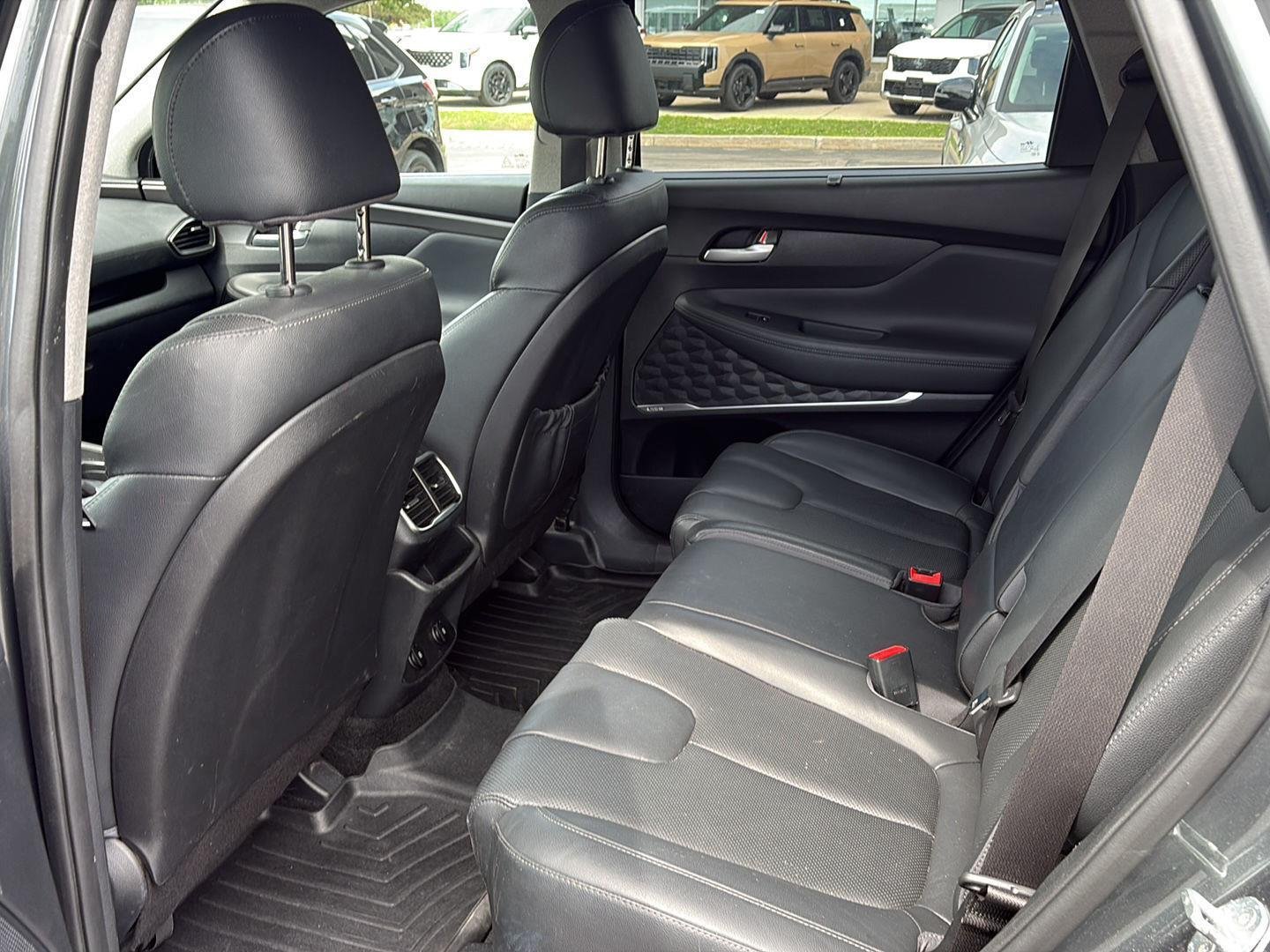 Used 2020 Rainforest Hyundai SEL image 11
