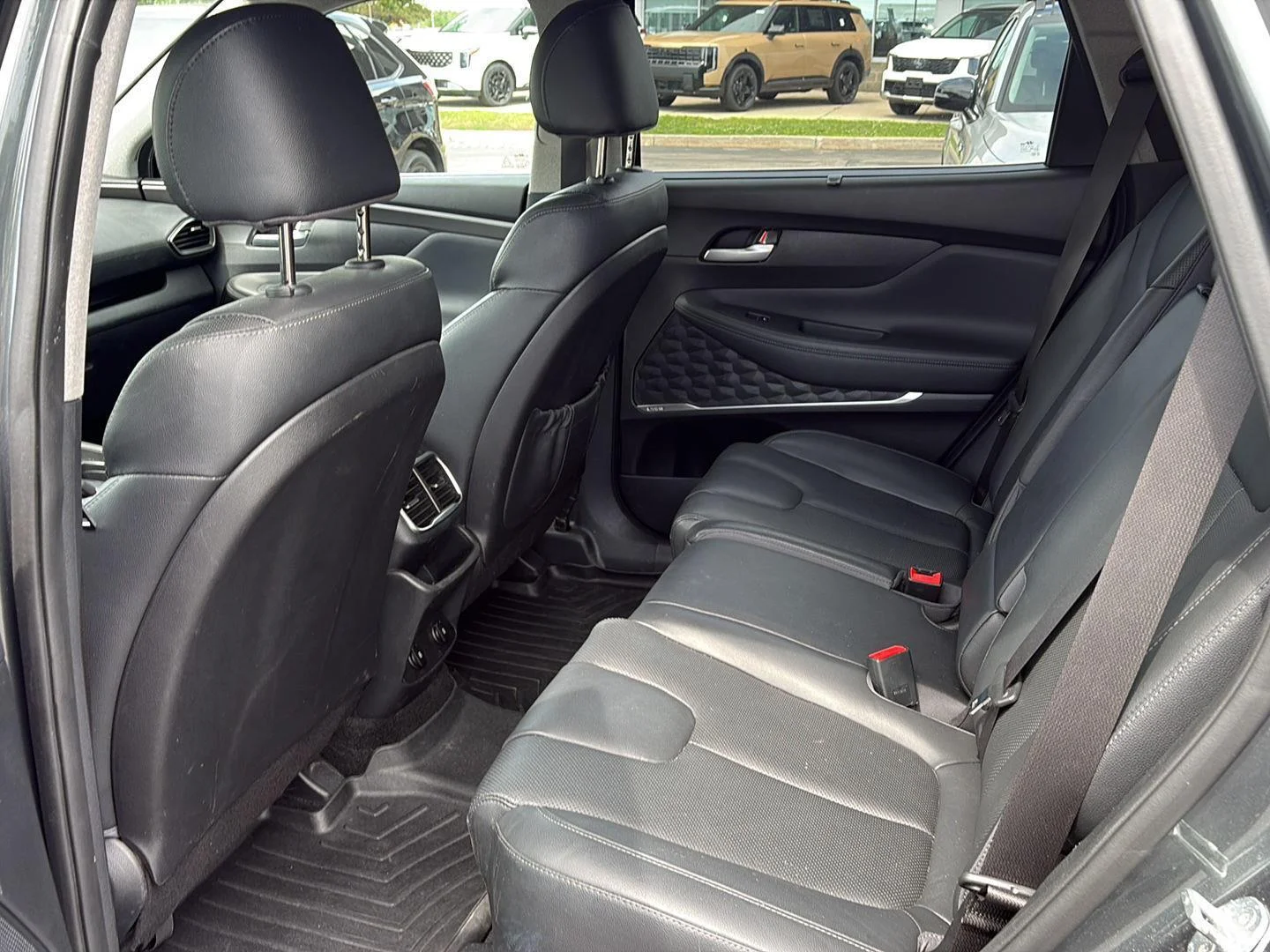Used 2020 Rainforest Hyundai SEL image 11