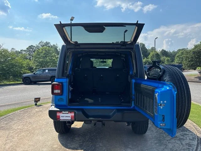 New 2026 Hydro Blue Pearl-Coat Exterior Paint Jeep Sport image 27