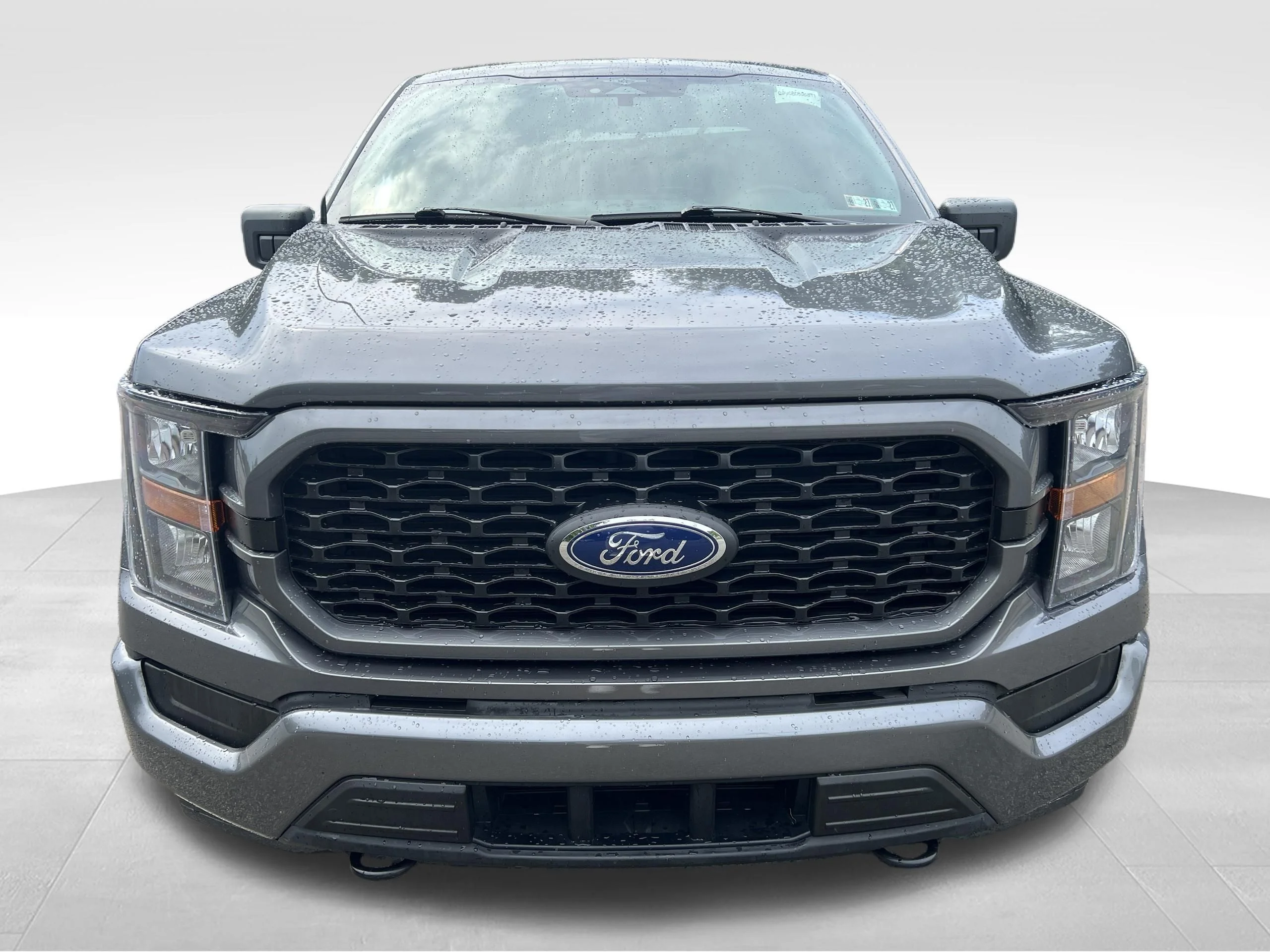 Used 2023 Gray Ford XL image 2