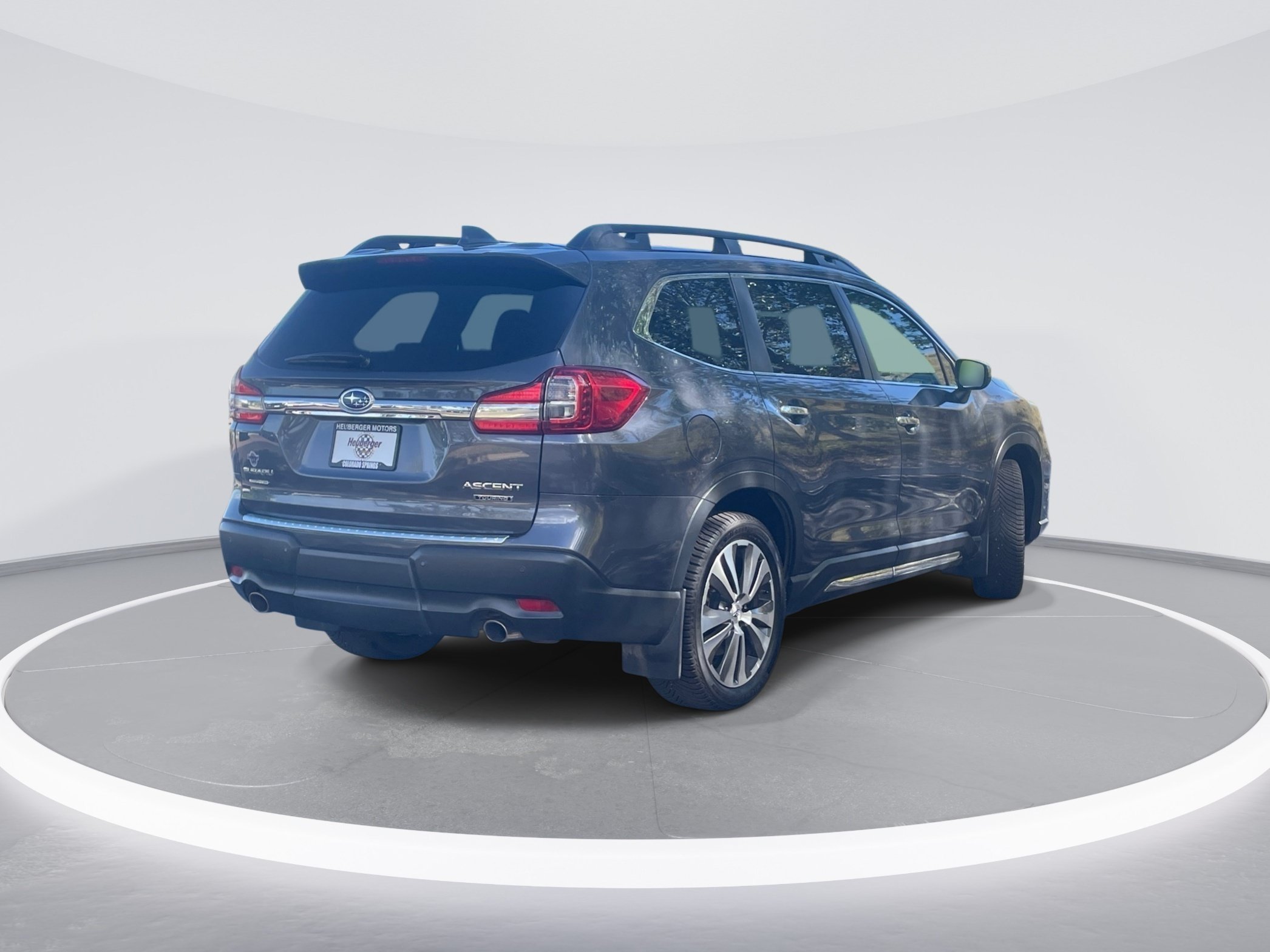 Used 2022 Magnetite Gray Metallic Subaru Touring image 5
