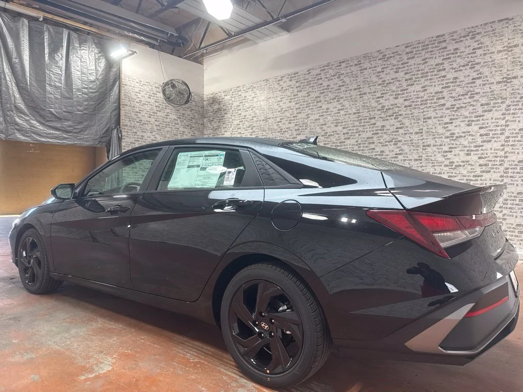 New 2026 Abyss Black Hyundai SEL Sport Plus image 5