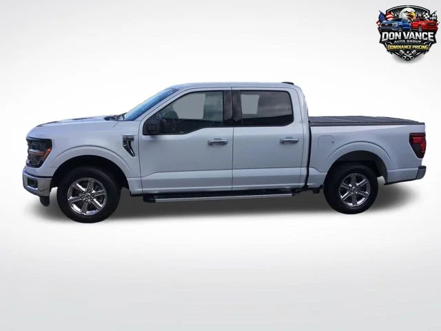 Used 2025 White Ford XLT image 2