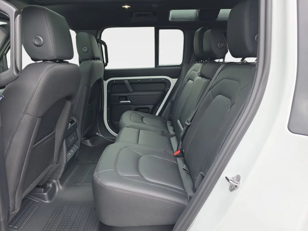 New 2026 Fuji White LAND ROVER S image 13