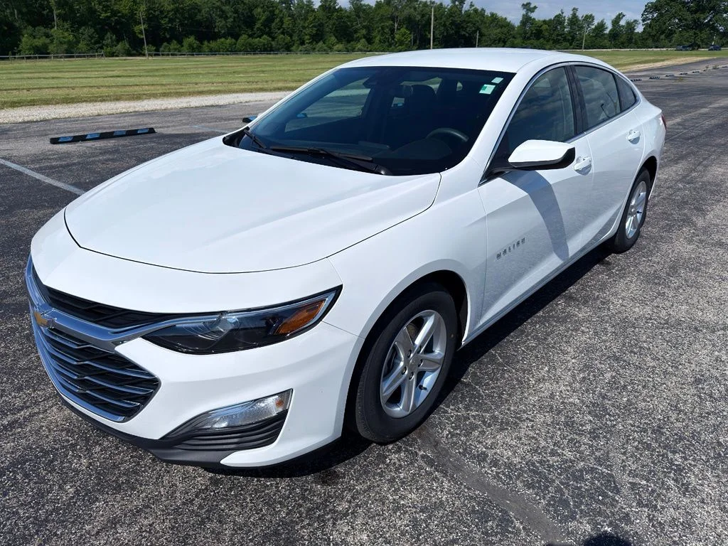 Used 2024 White Chevrolet LS image 14