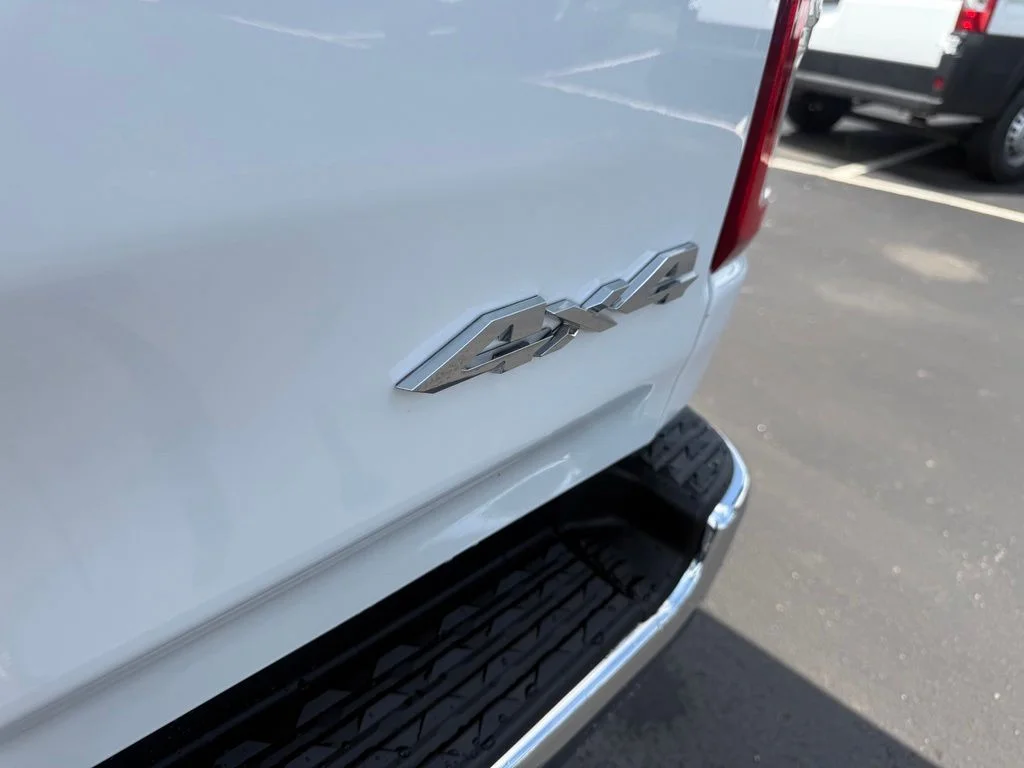 Used 2022 White Ram Big Horn/Lone Star image 44