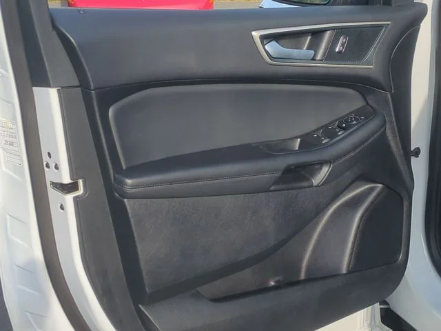 Used 2024 White Ford SEL image 19
