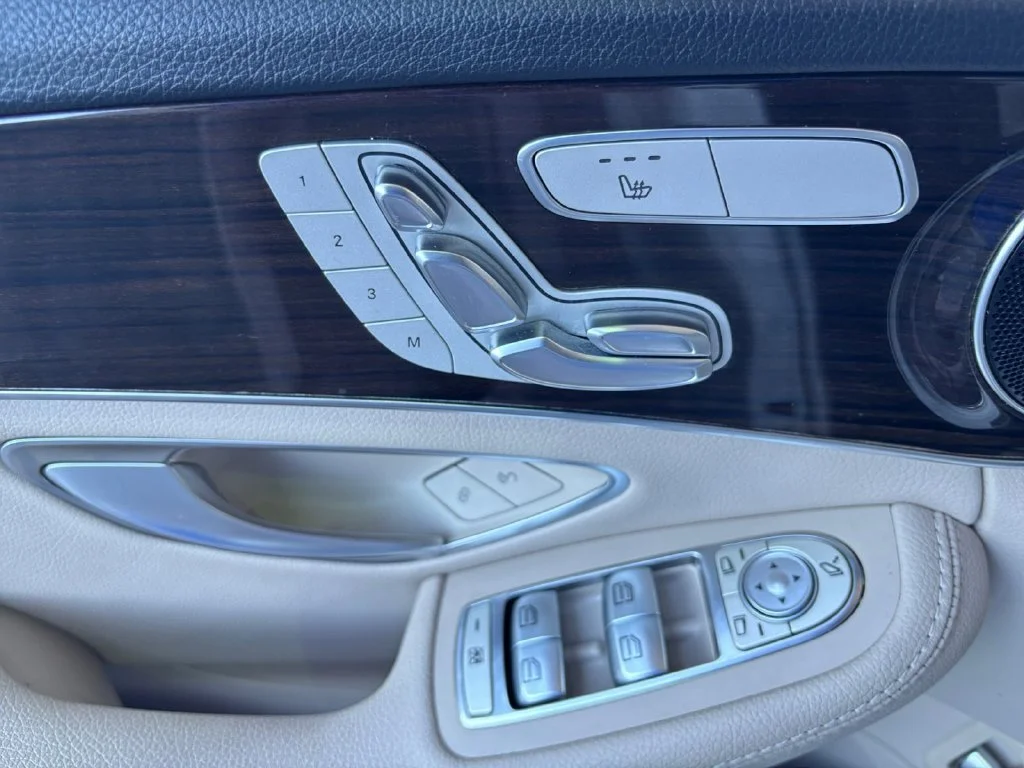 Used 2020 White Mercedes-Benz C 300 image 28