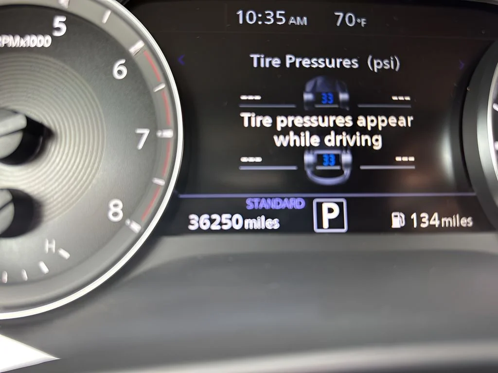 Used 2023 Gray INFINITI LUXE image 19