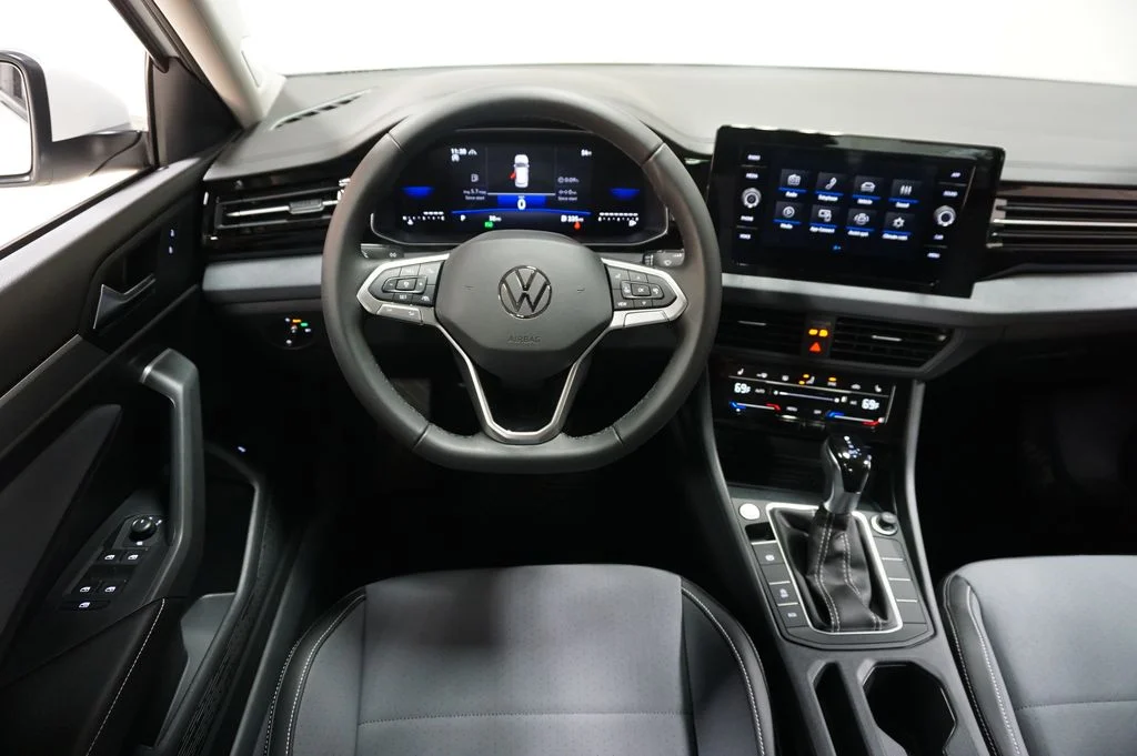 New 2026 White Volkswagen 1.5T SE image 12