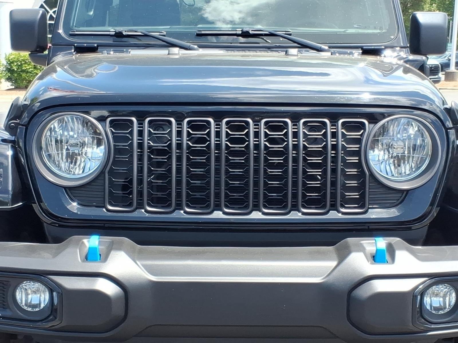 Used 2024 Black Clearcoat Jeep Sport S image 15