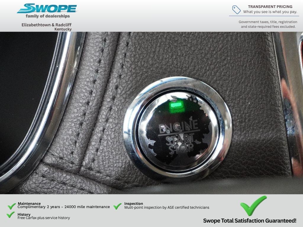 Used 2017 White Platinum Tri-Coat Lincoln Select image 21