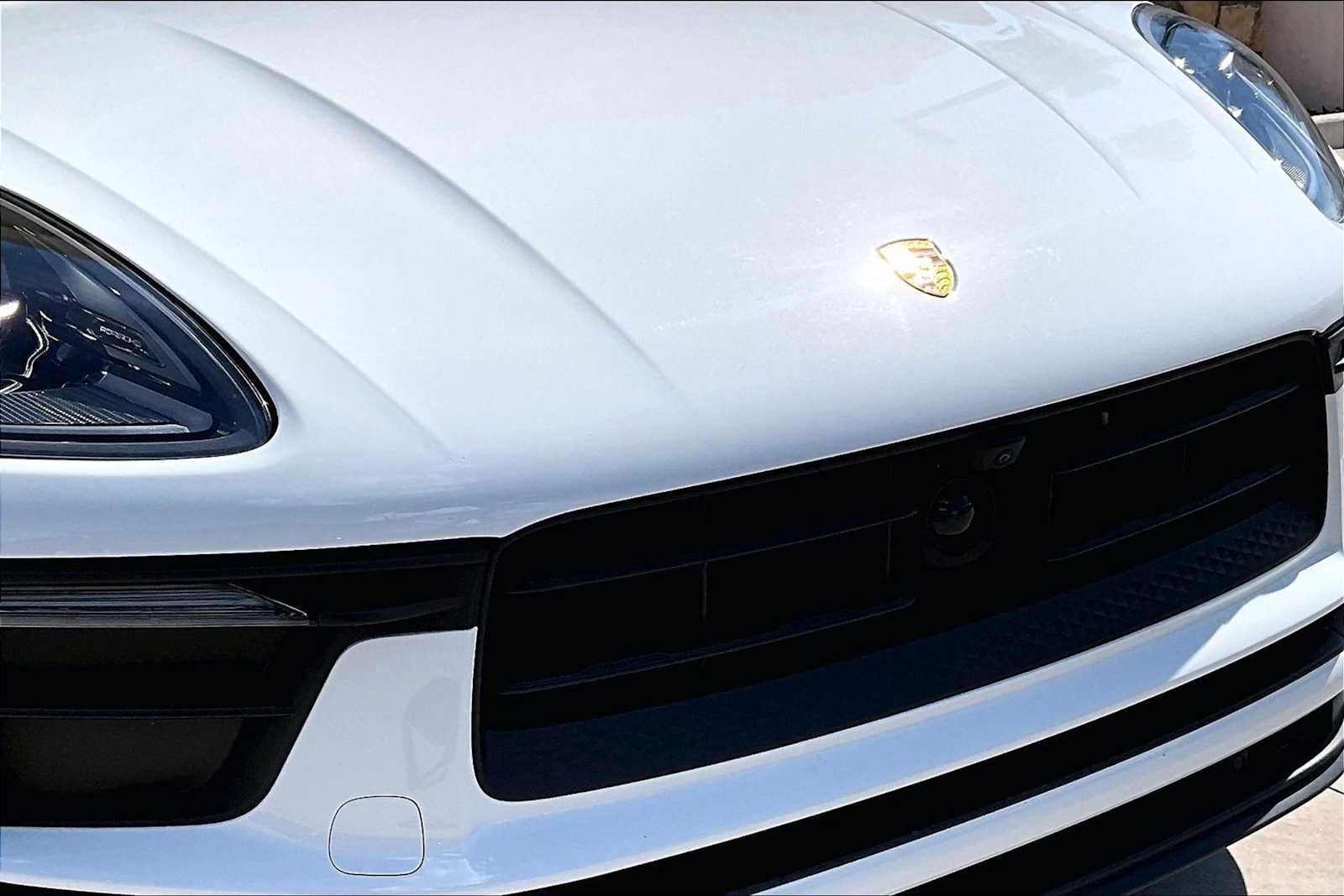 Used 2025 Carrara White Metallic Porsche  image 20