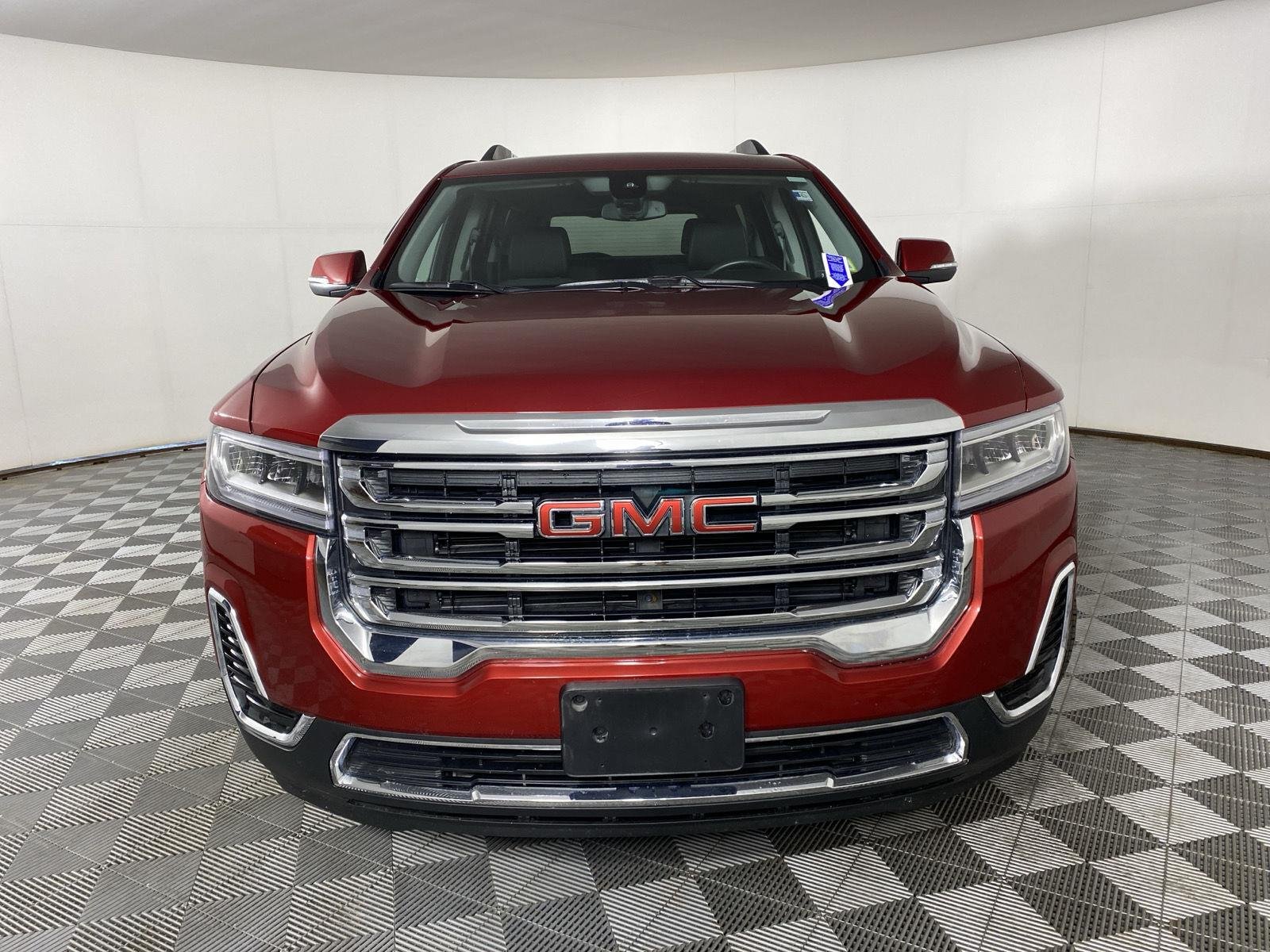 Used 2023 Volcanic Red Tintcoat GMC SLE image 2