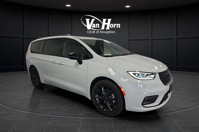 New 2026 Bright White Clear-Coat Exterior Paint Chrysler Select image 40