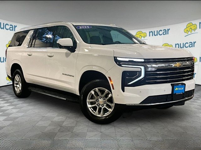 2025 Chevrolet Suburban LT