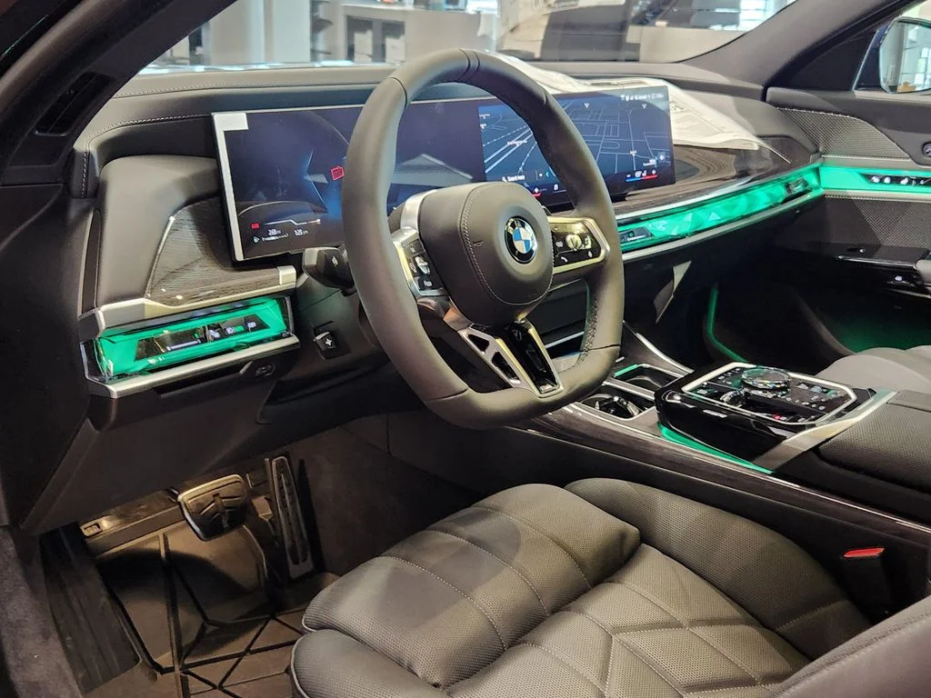 New 2026 Carbon Black Metallic BMW 740i xDrive image 9