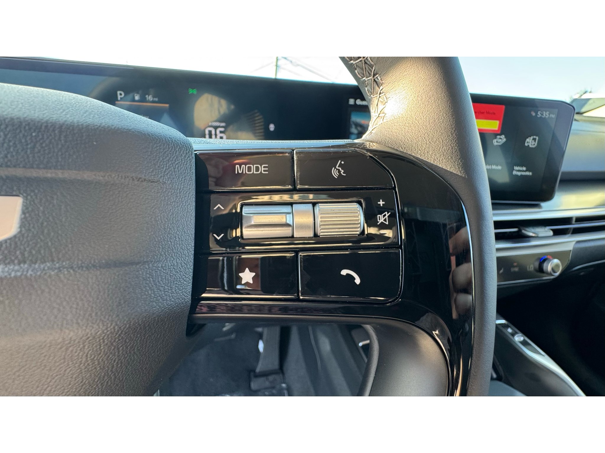 New 2026 Glacial White Pearl Kia S image 13