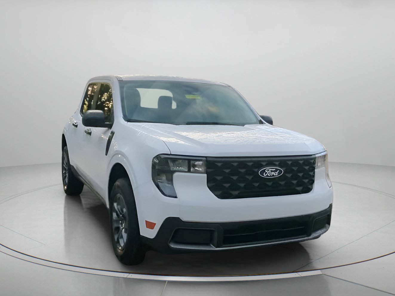 New 2026 Oxford White Ford XLT image 4