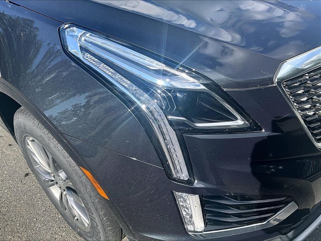 Used 2021 Green Cadillac Premium Luxury image 31