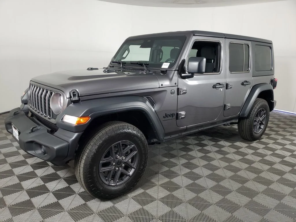 Used 2026 Gray Jeep Sport S image 8