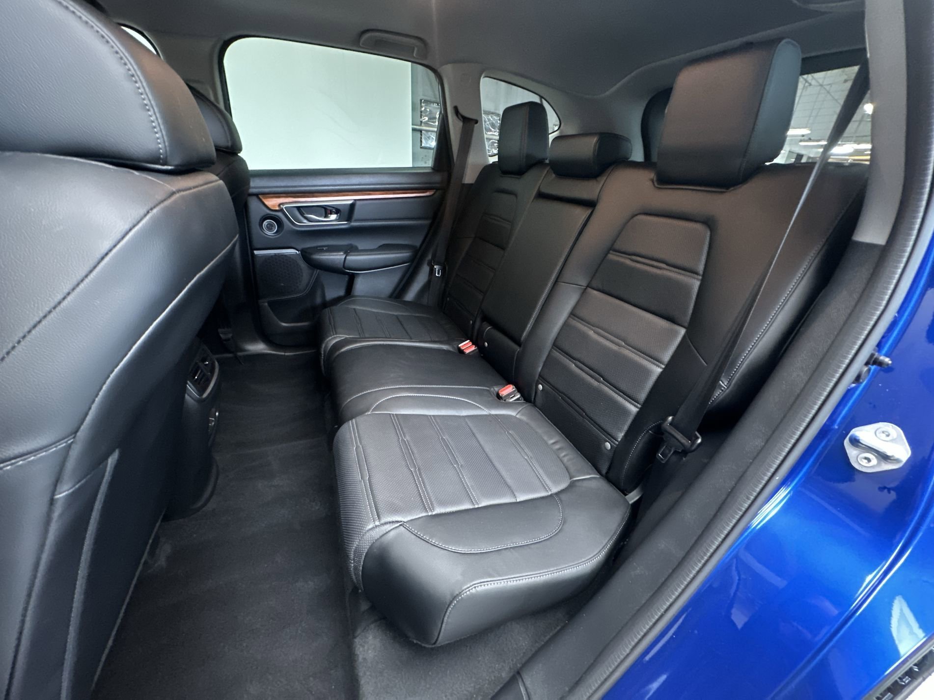 Used 2022 Aegean Blue Metallic Honda Touring image 23