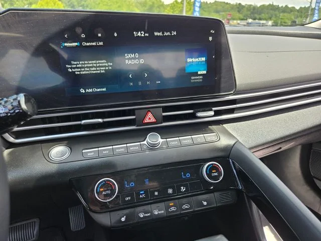 Used 2023 Gray Hyundai SEL image 22