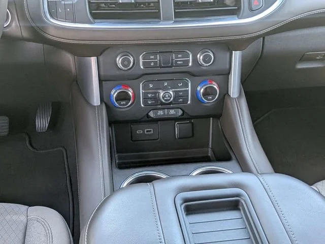 Used 2022 Summit White GMC SLE image 14