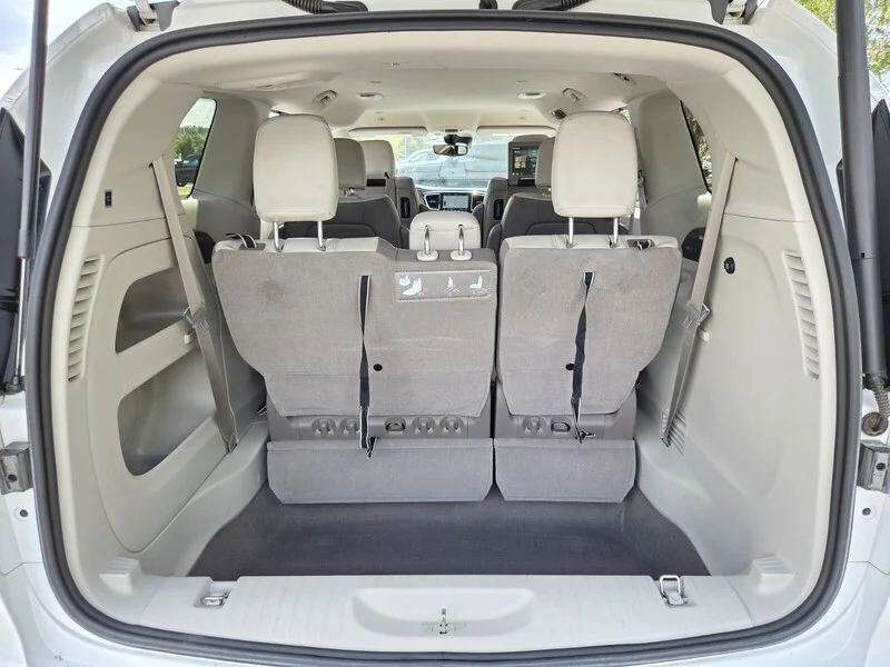 Used 2019 Bright White Clearcoat CHRYSLER TOURING L PLUS image 16