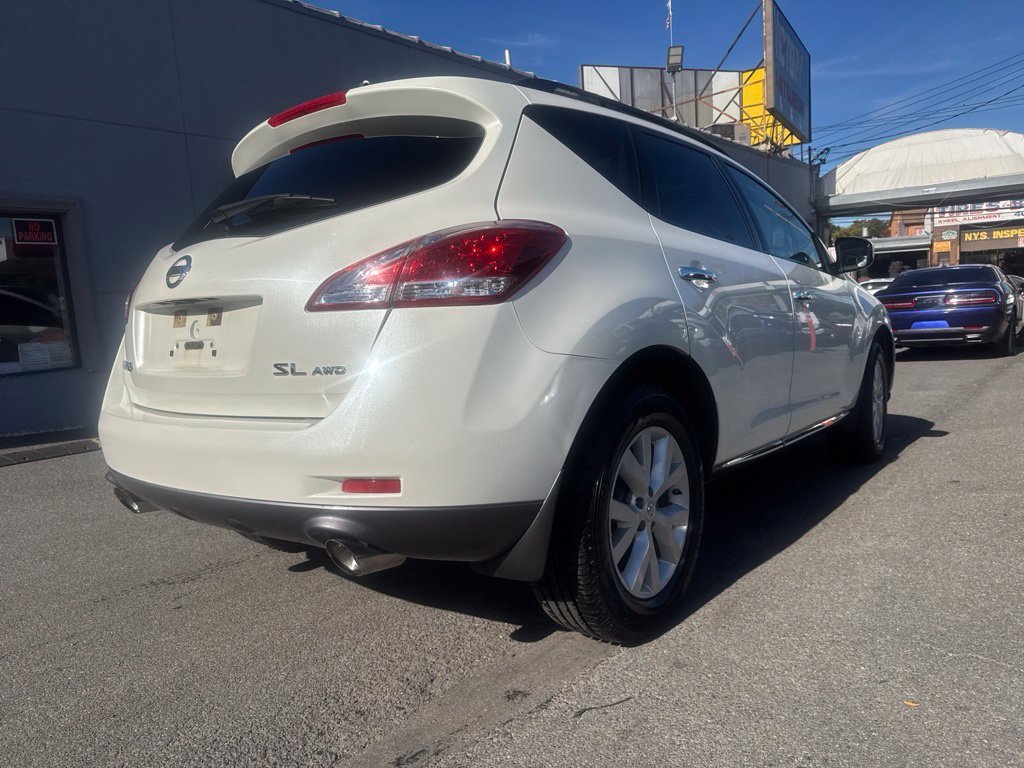 Used 2012 White Nissan SL image 7
