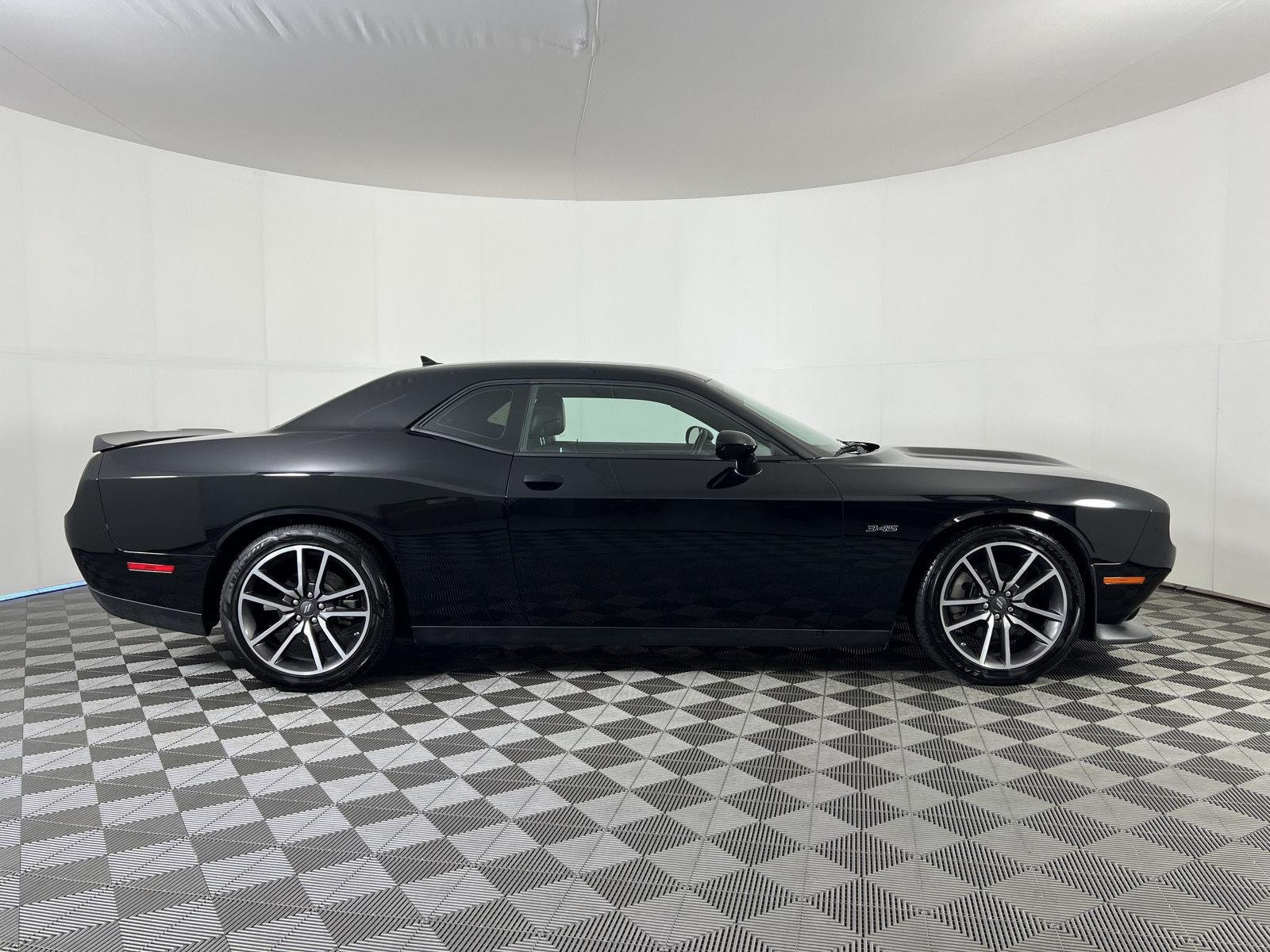 Used 2023 Pitch Black Clearcoat Dodge R/T image 23