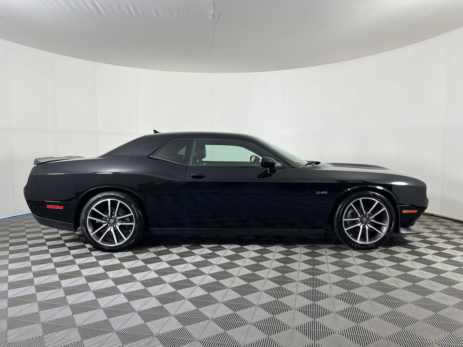 Used 2023 Pitch Black Clearcoat Dodge R/T image 23